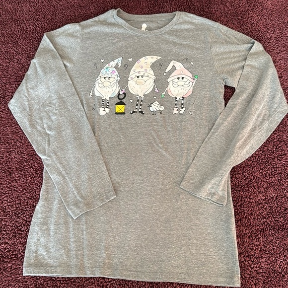 🎄ST JUDE’S CHILDREN’S HOSPITAL women’s Christmas shirt, Small - Picture 1 of 8